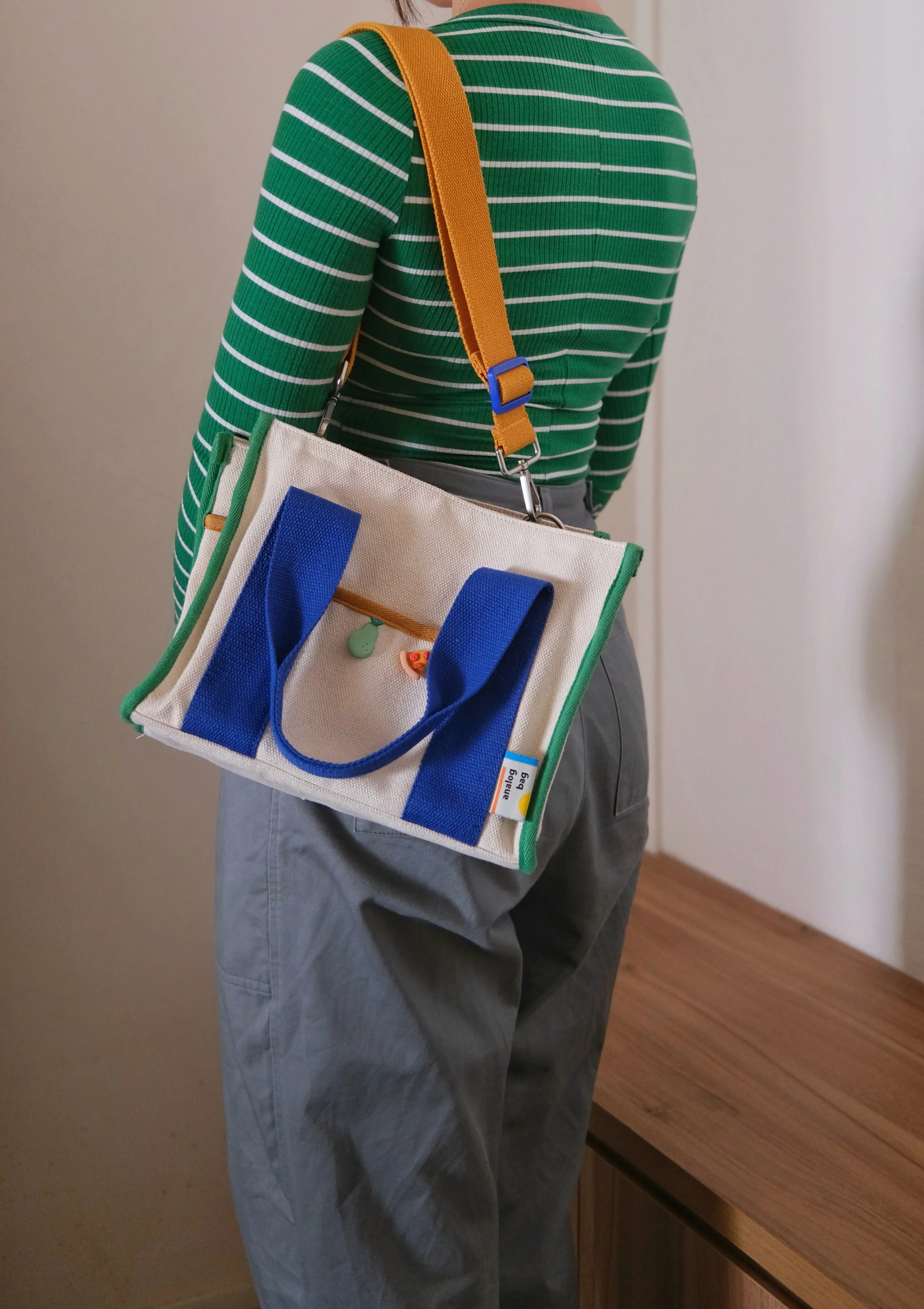 Preorder: No.1 Medium Tote Bag v3 - Image 4