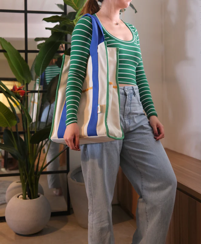 No.1 XL Laptop Tote (Water Repellent) - Fits up to 17” laptops - Image 4