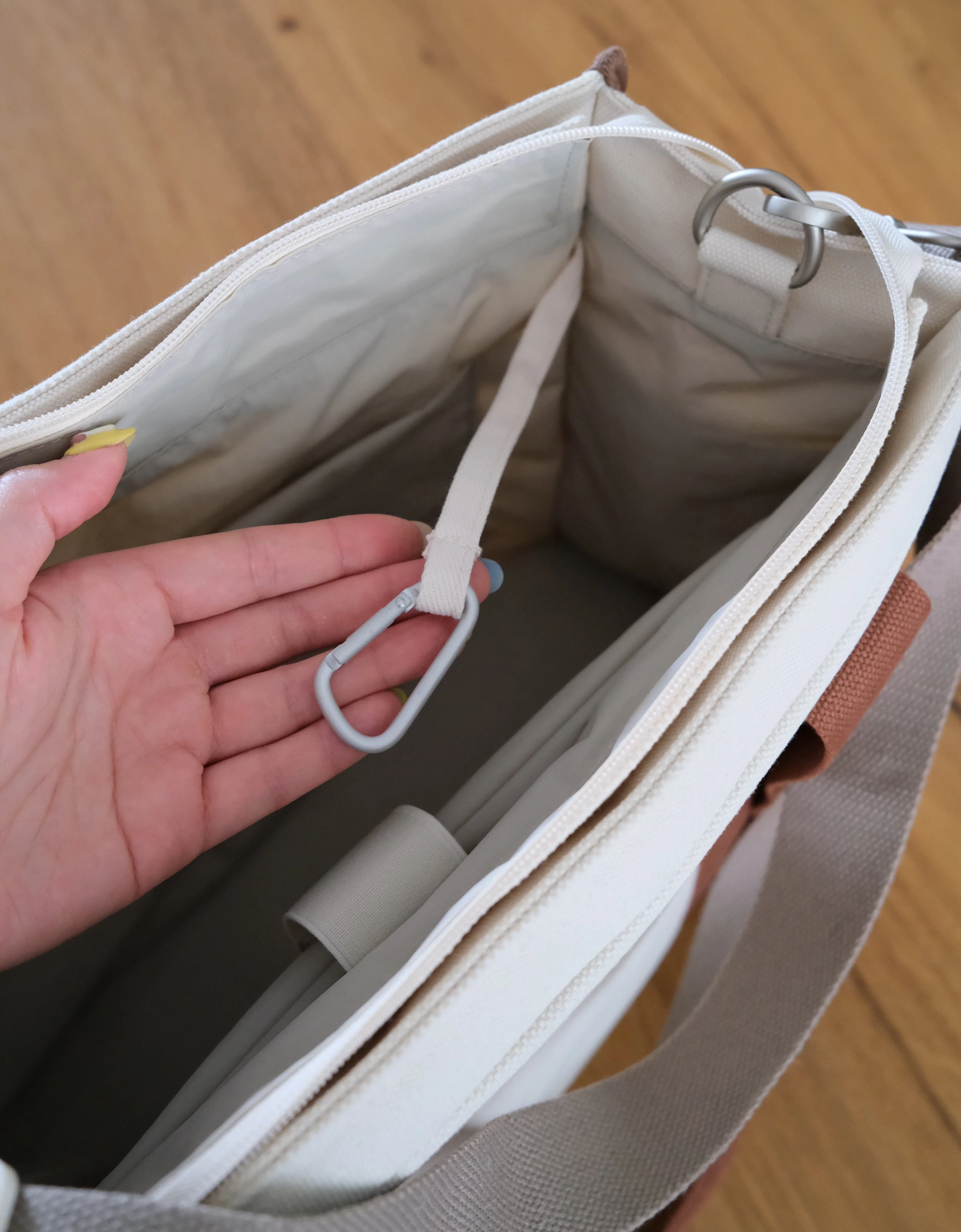 No.15 Laptop Tote V2 - Image 9