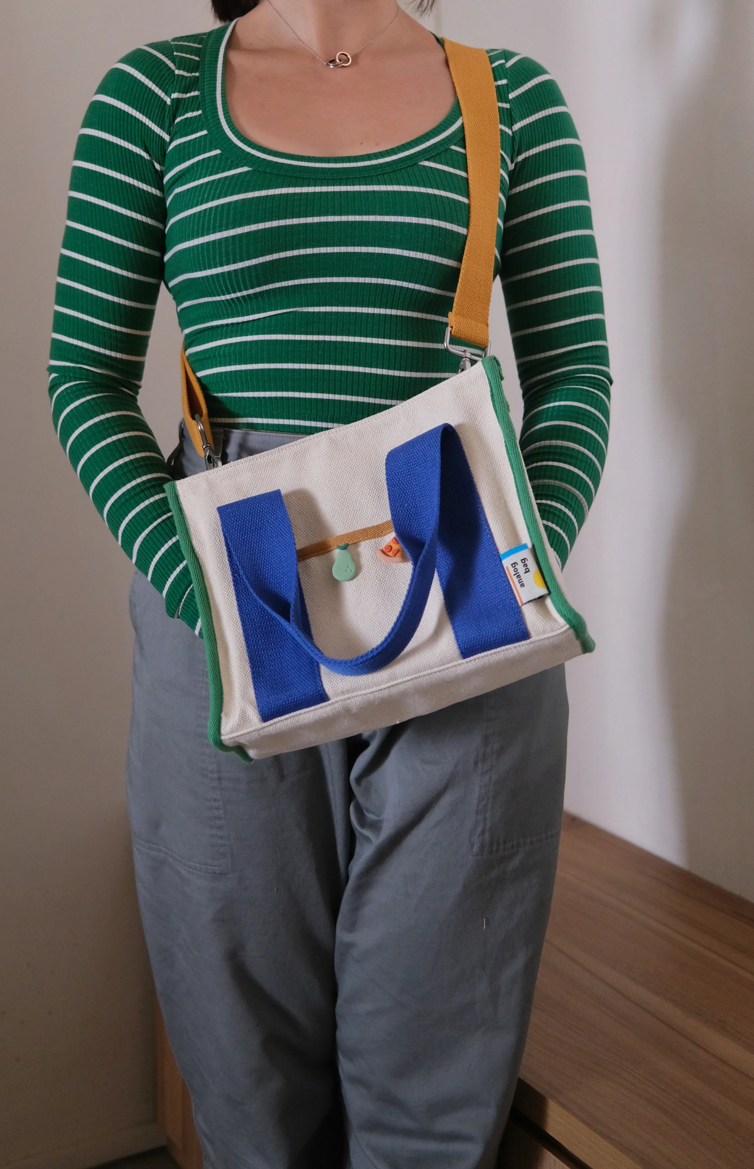 Analog No.16 Medium Tote Bag (Limited Edition) - Image 8