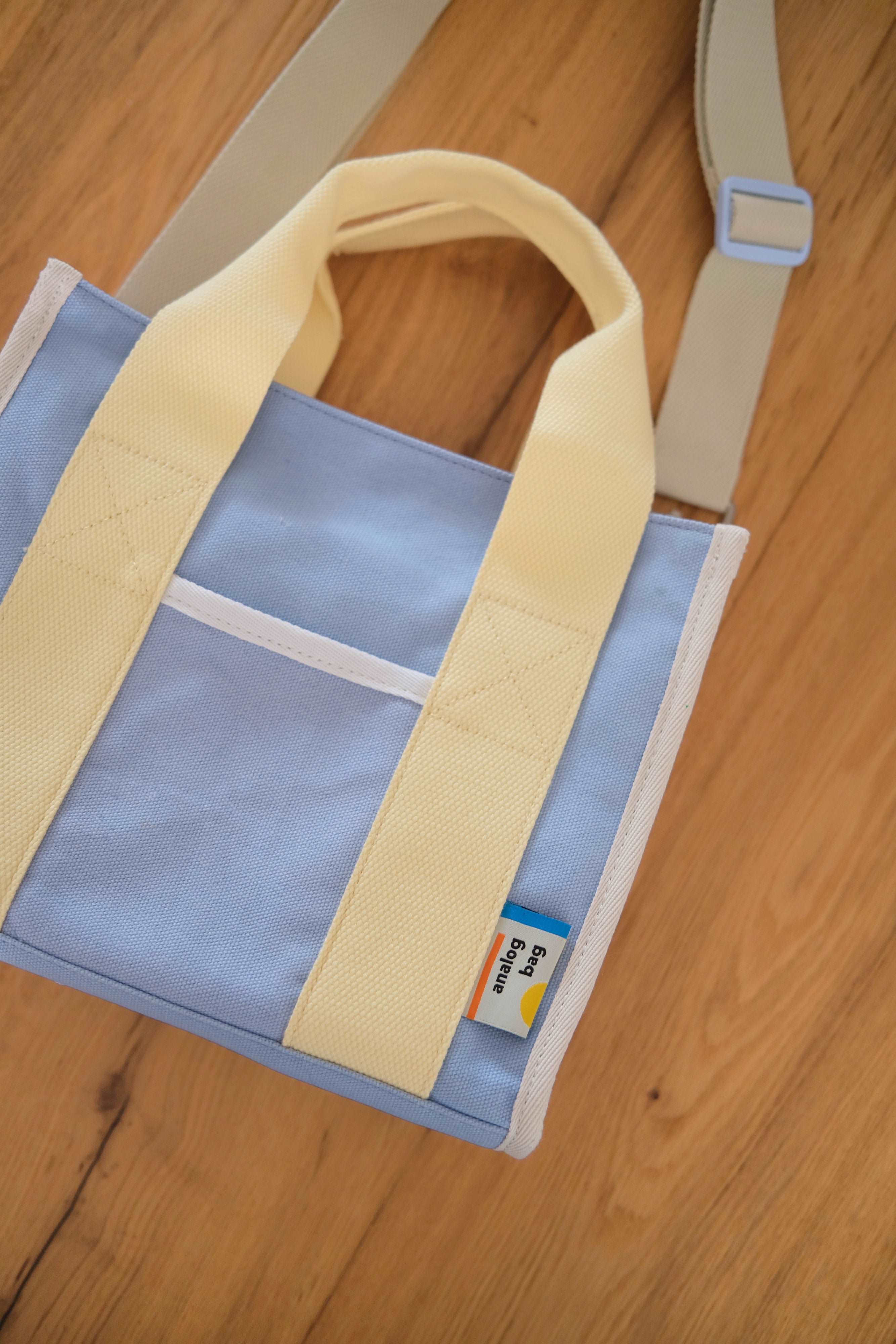 Preorder: No.17 Medium Tote Bag v3 - Image 15