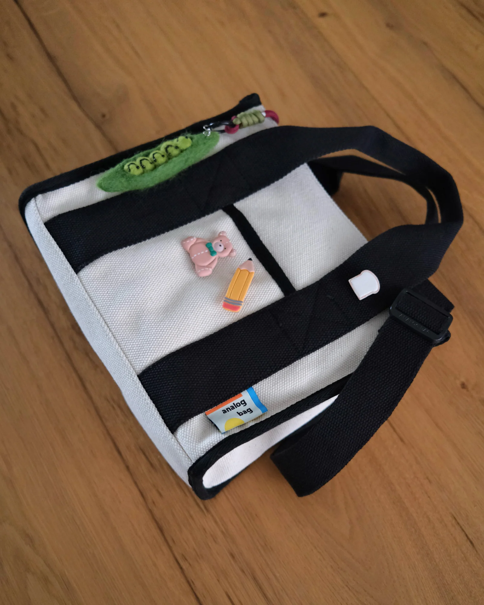 Analog No.18 Medium Tote Bag (Water Repellent Canvas) v2 - Image 3