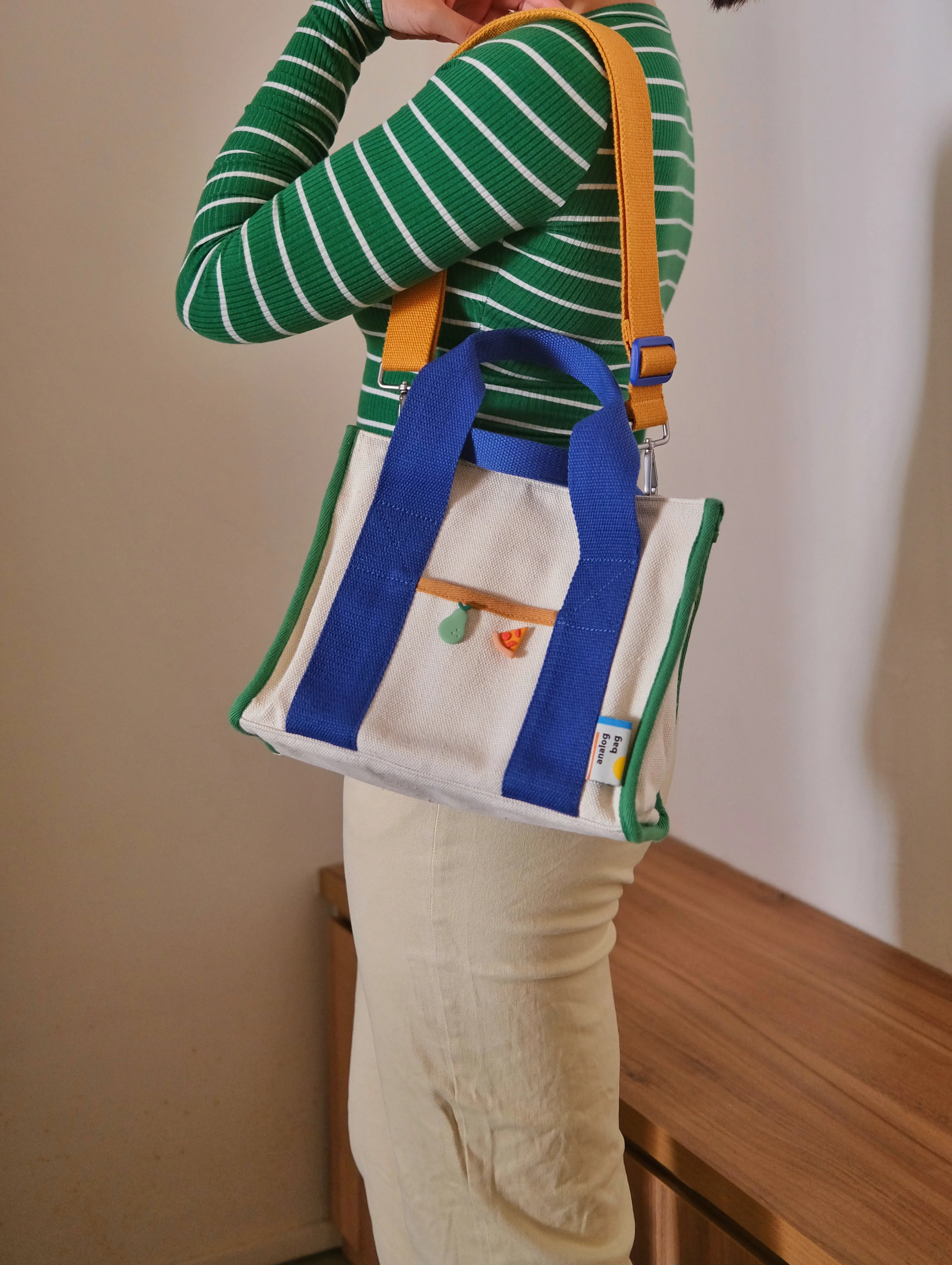 Analog No.20 Medium Tote Bag (Limited Edition) - Image 7