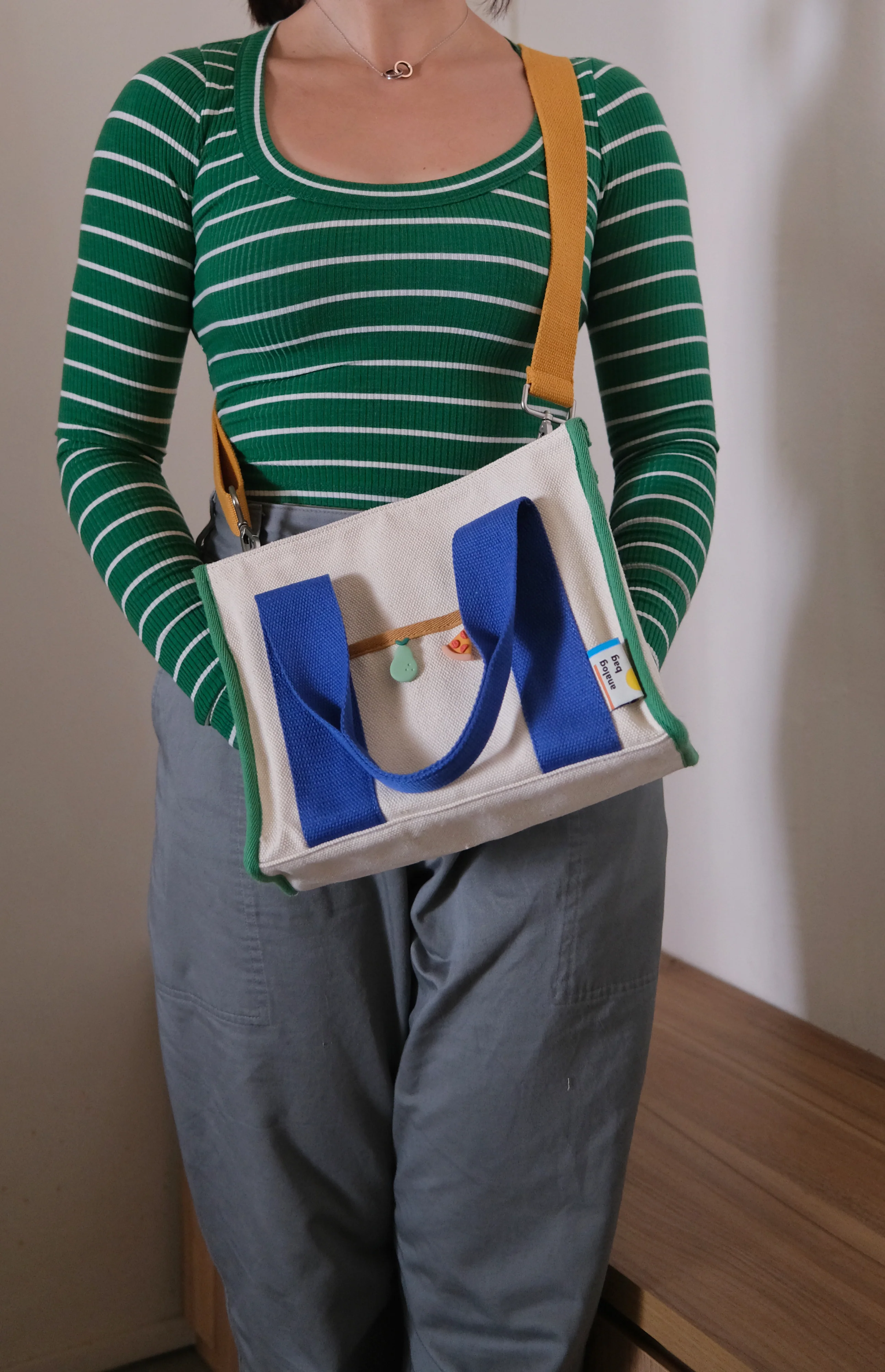 Analog No.21 Medium Tote Bag (Limited Edition) - Image 15