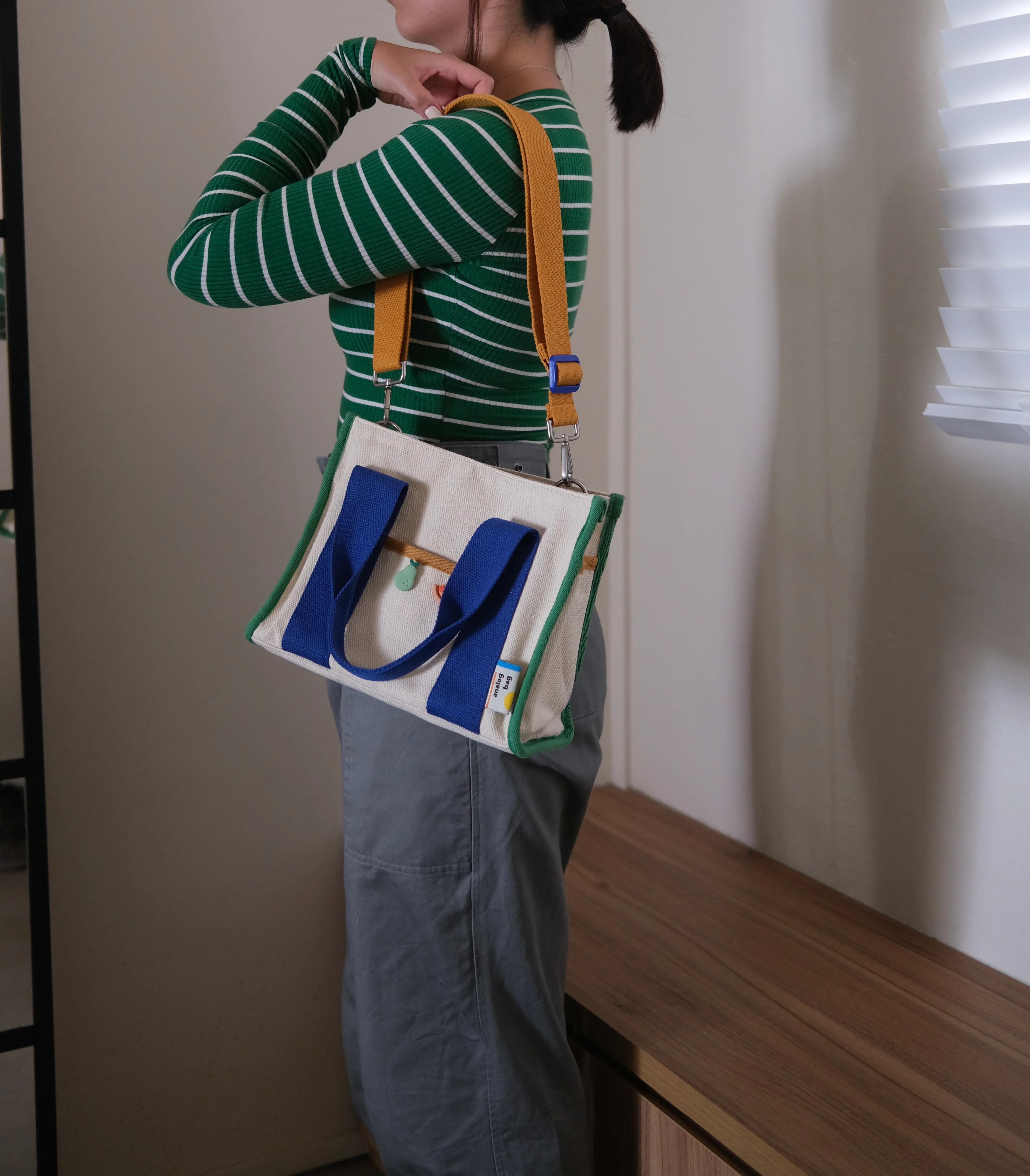 Analog No.22 Medium Tote Bag (Limited Edition) - Image 6