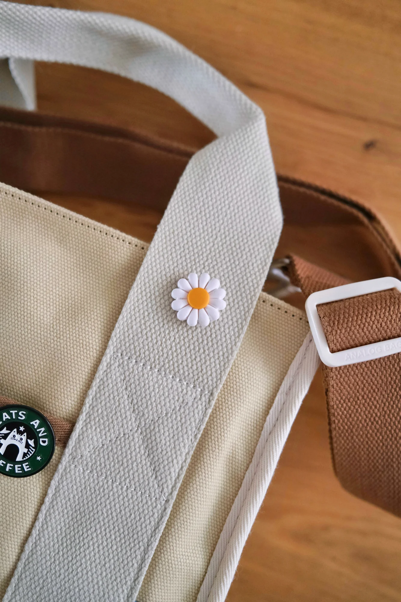 Analog No.22 Medium Tote Bag (Limited Edition) - Image 9