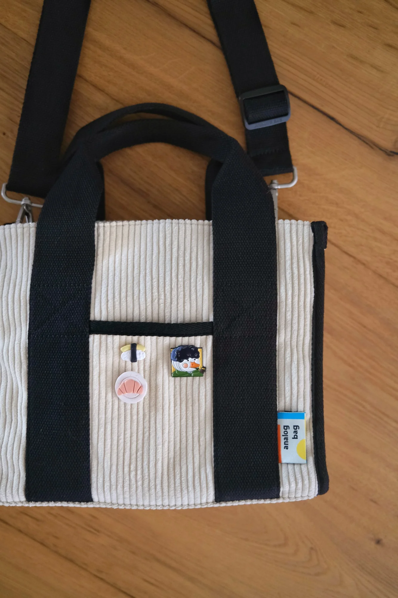 Analog No.30 Medium Tote Bag - Image 3