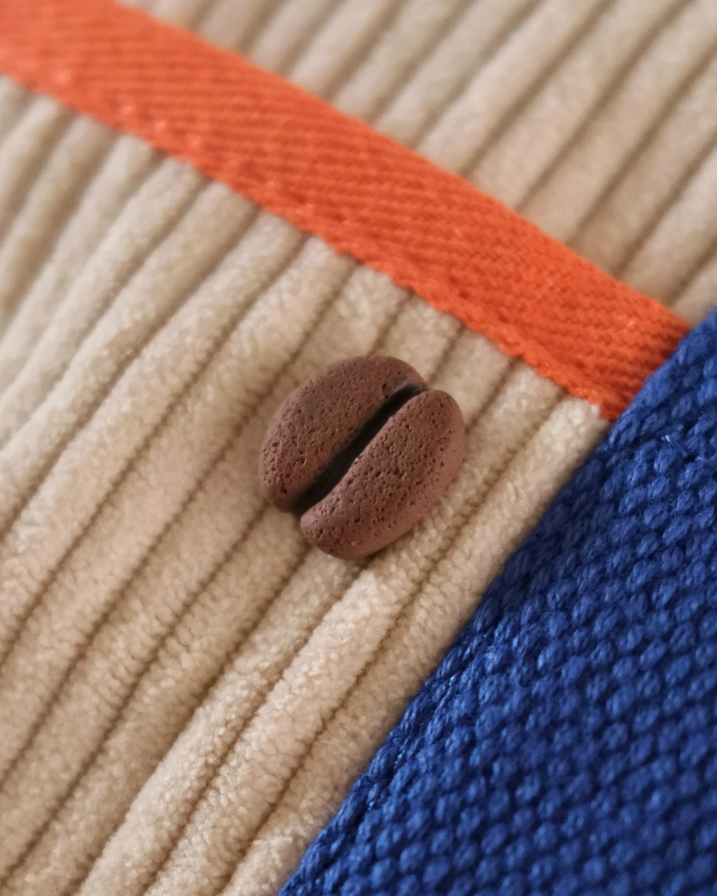 Coffee Bean Pin / Bobbin 🫘 - Image 2