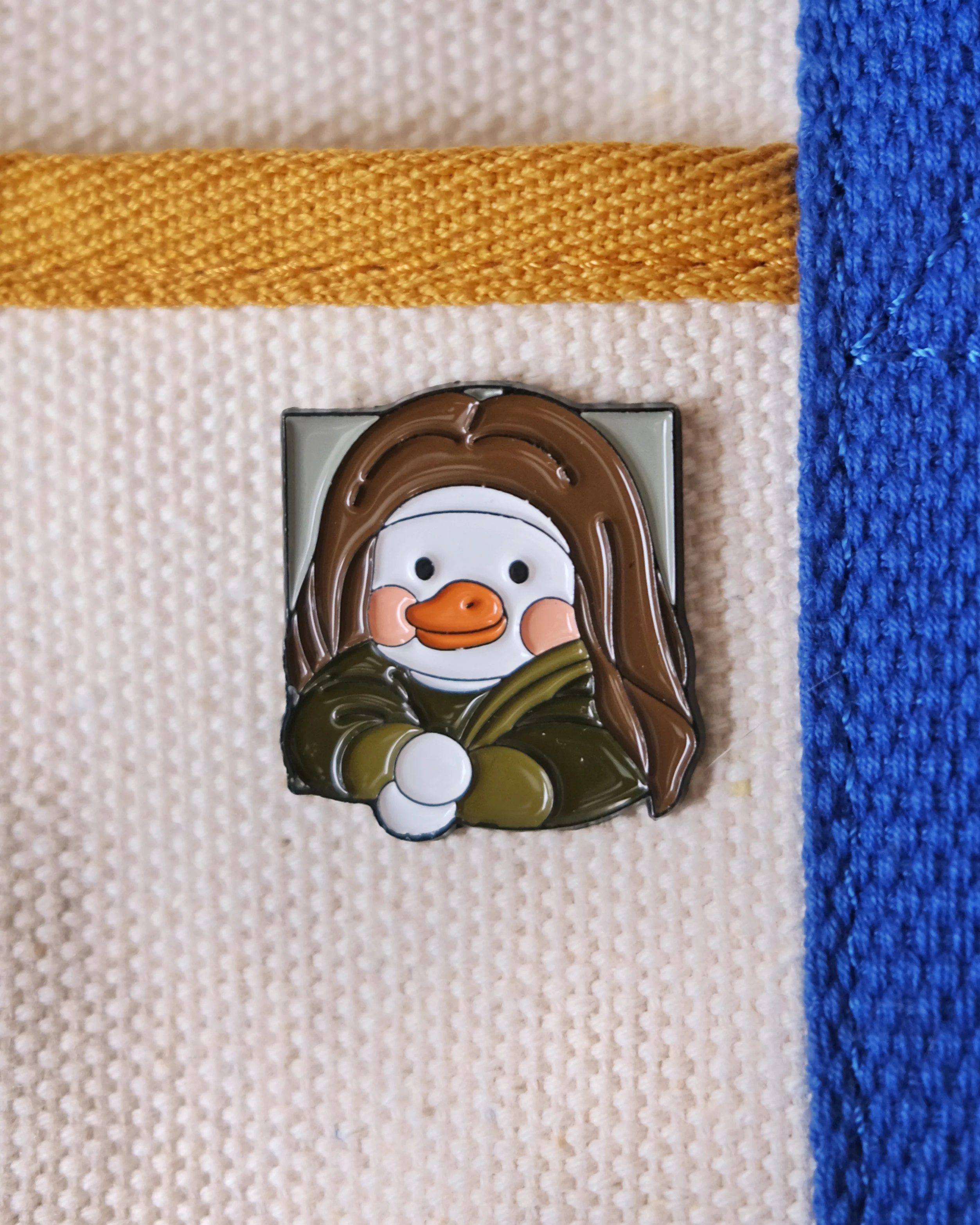 Mona Lisa Duck Enamel Pin
