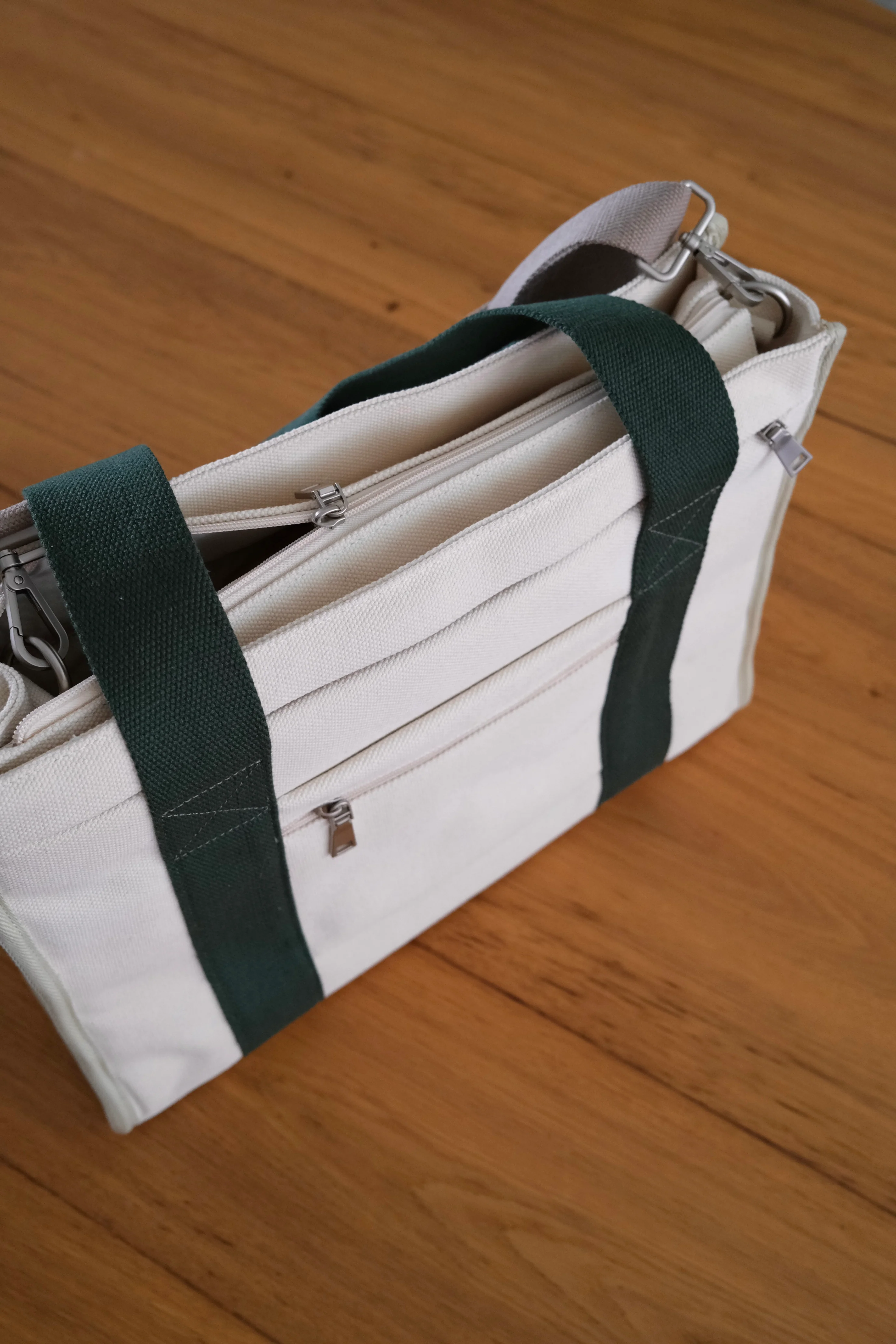 No.10 Laptop Tote V2 - Image 17
