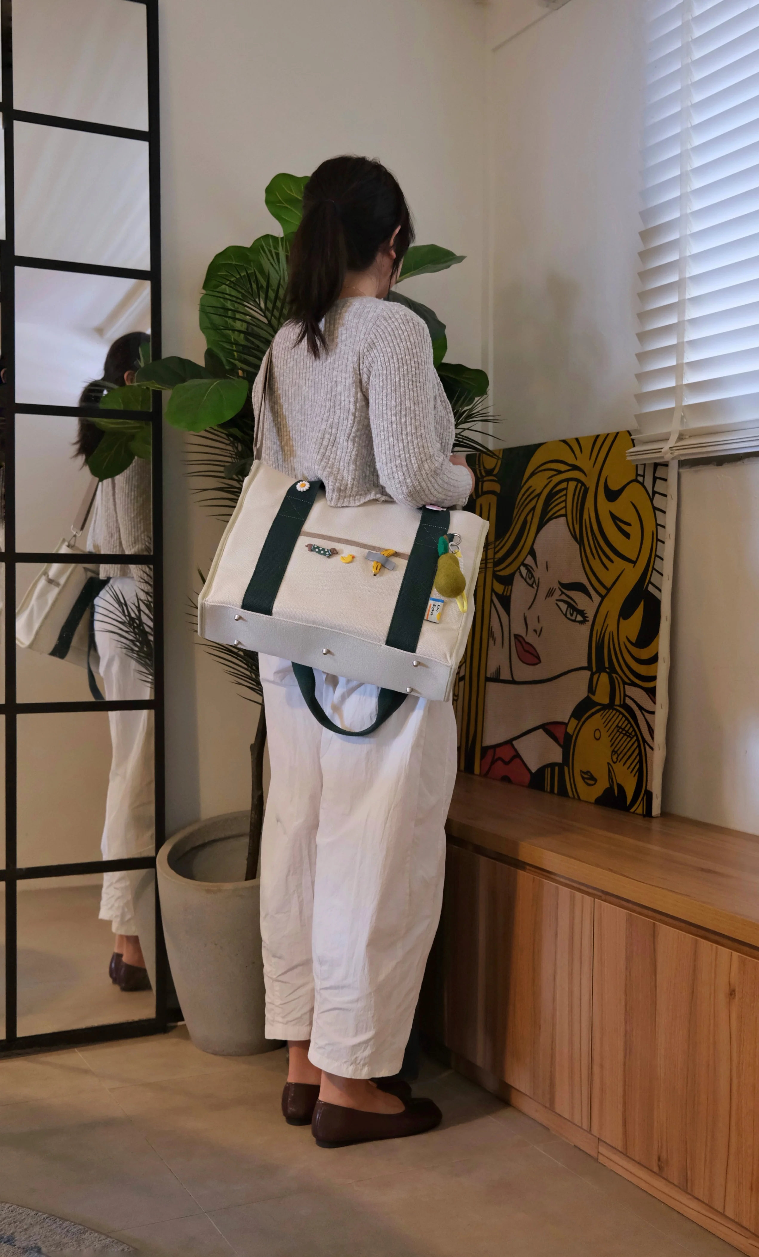 No.10 Laptop Tote V2 - Image 5