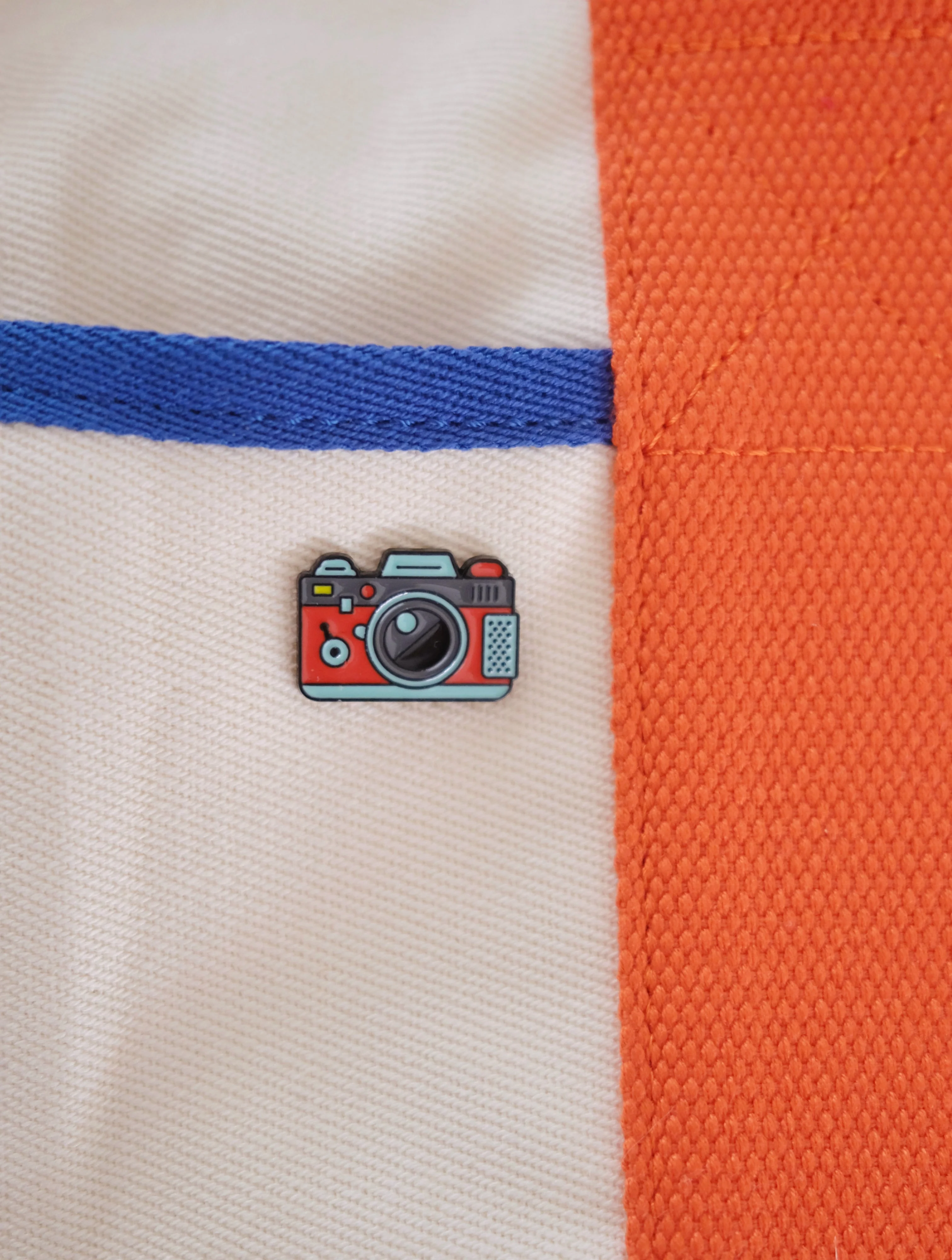Red Camera Enamel Pin - Image 3
