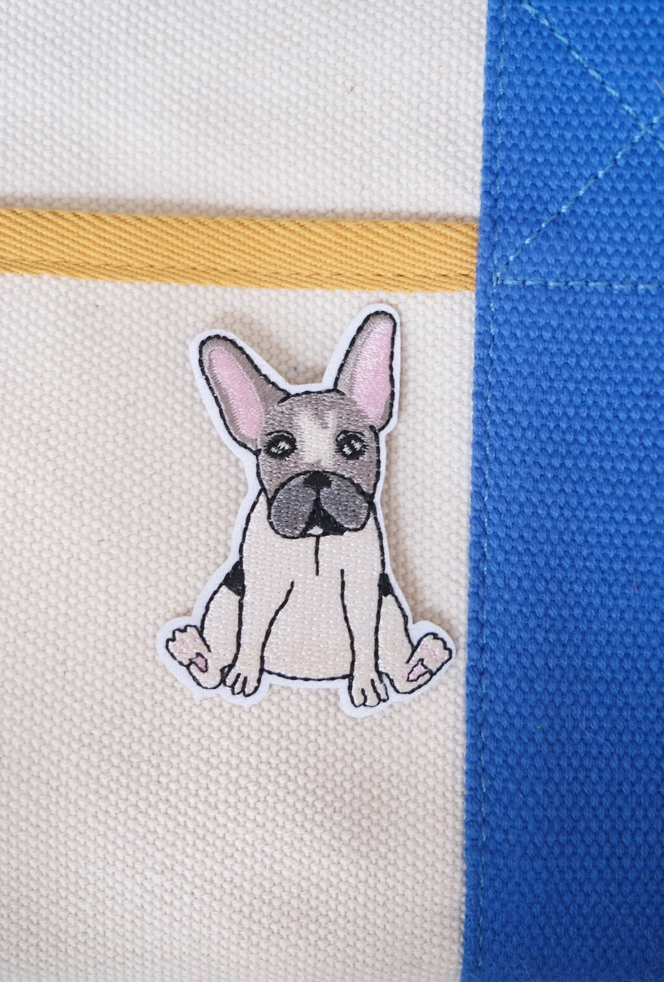 Sitting Frenchie Iron-on Patch