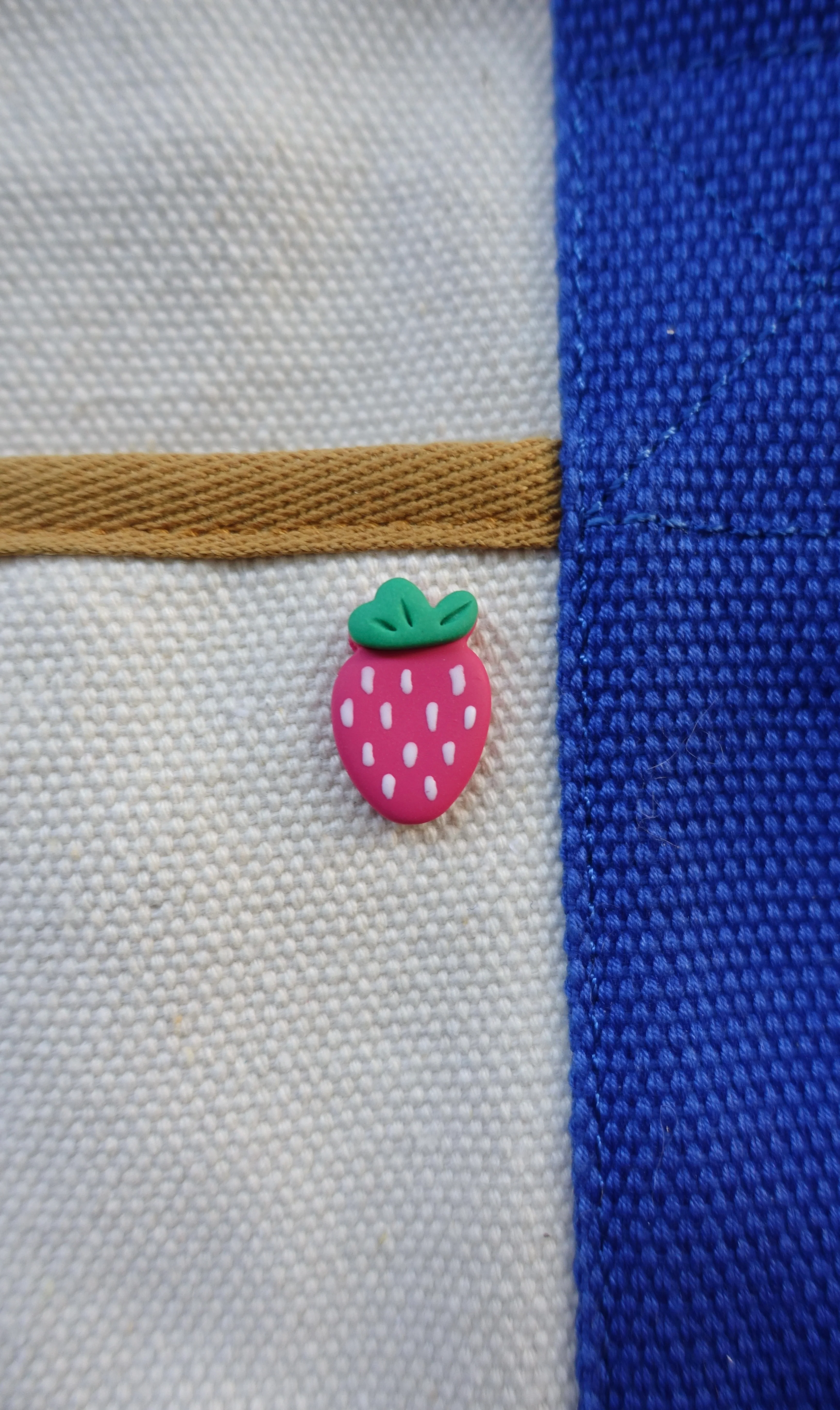 Strawberry Bobbin - Image 8