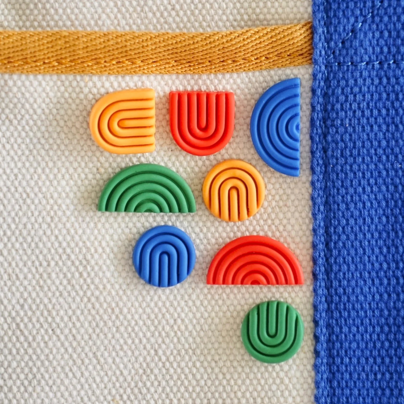 Geometric shapes Bobbin