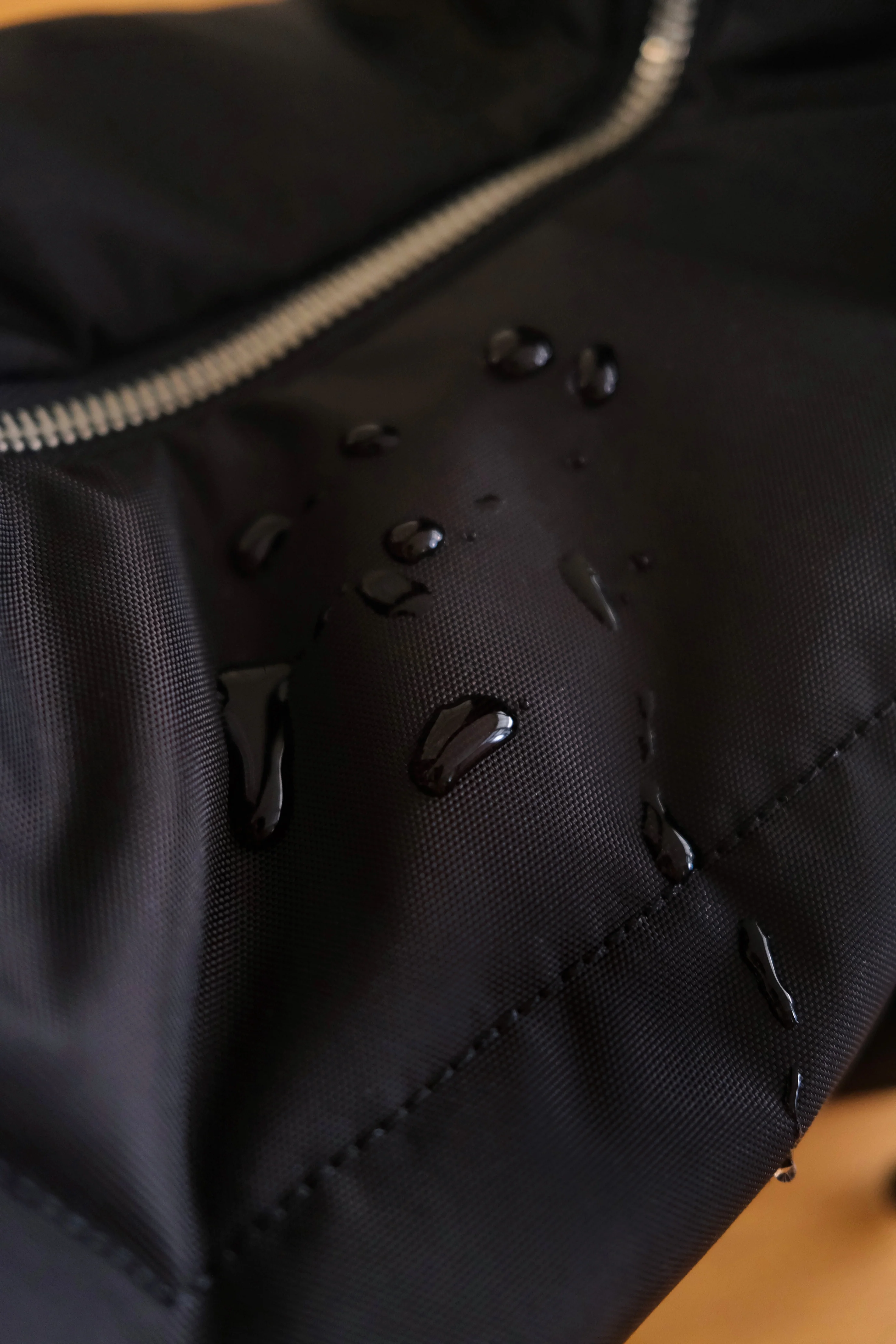The Medium Utility Bag - Noir - Image 8