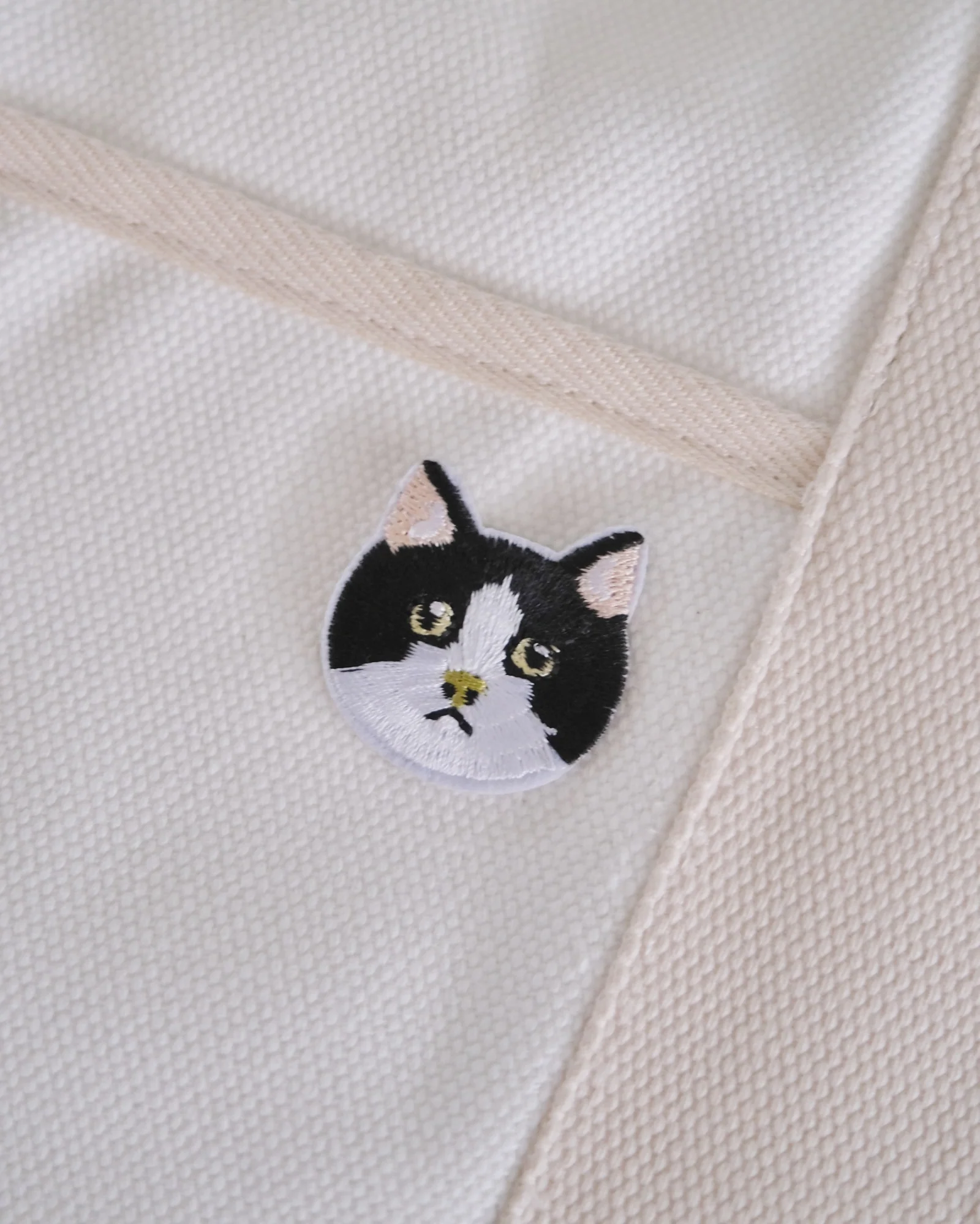 Tuxedo Cat Iron-on Patch - Image 4